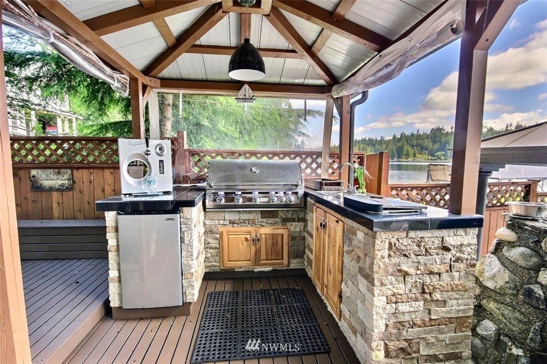 2415 Southwest Lake Roesiger Road Snohomish, WA 98290 - Photo 15 of 24