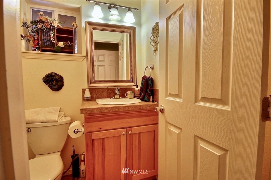 2415 Southwest Lake Roesiger Road Snohomish, WA 98290 - Photo 8 of 24