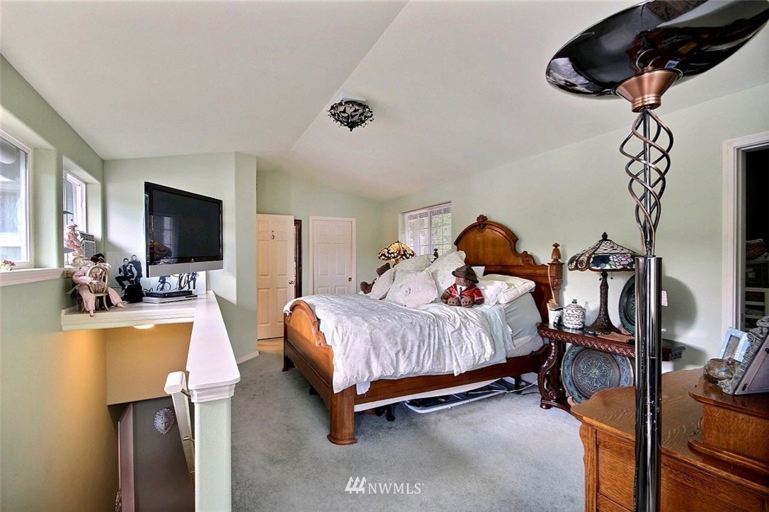 2415 Southwest Lake Roesiger Road Snohomish, WA 98290 - Photo 10 of 24