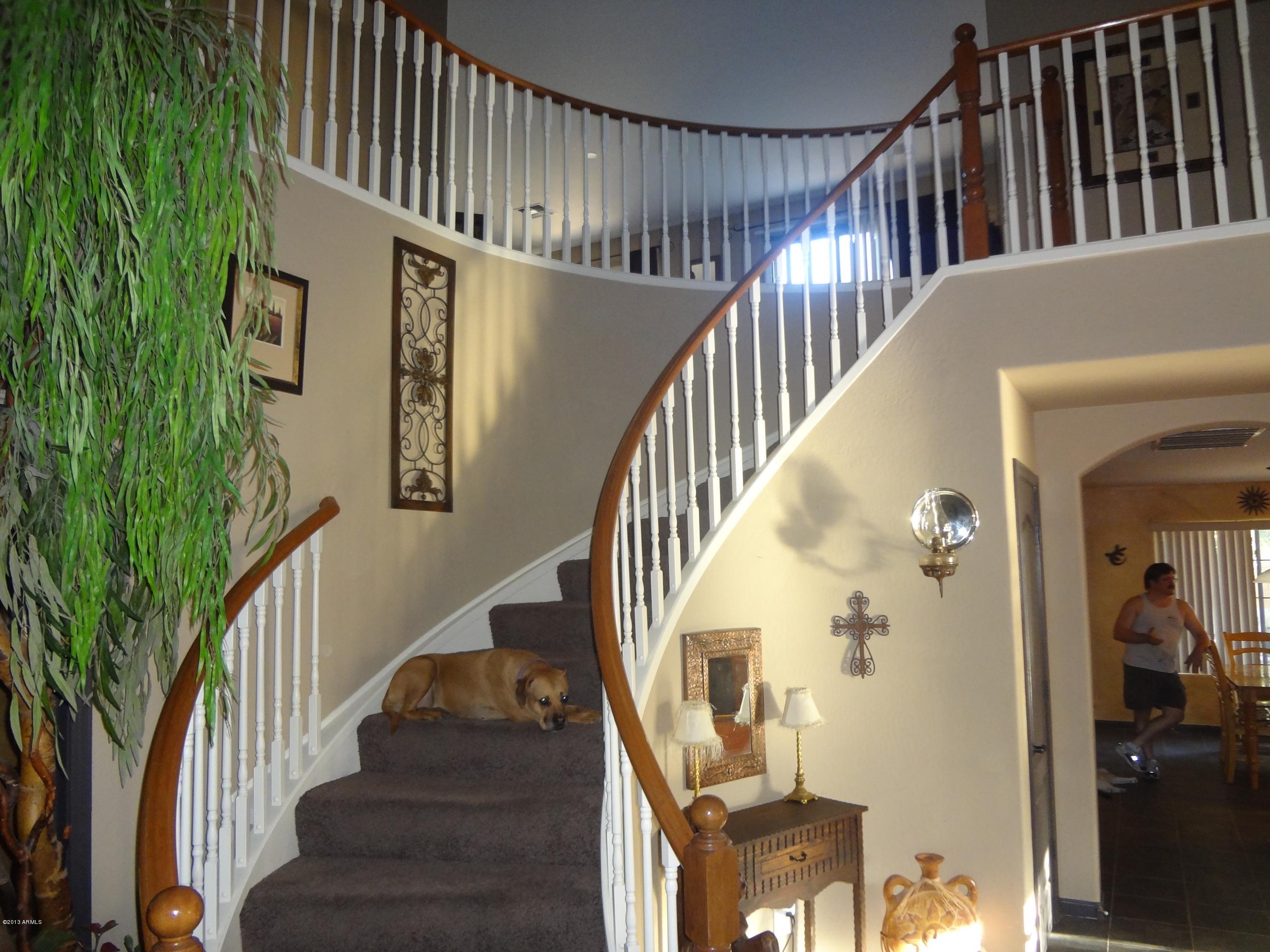3399 East Kimball Road Gilbert, AZ 85297 - Photo 20 of 34 Staircase