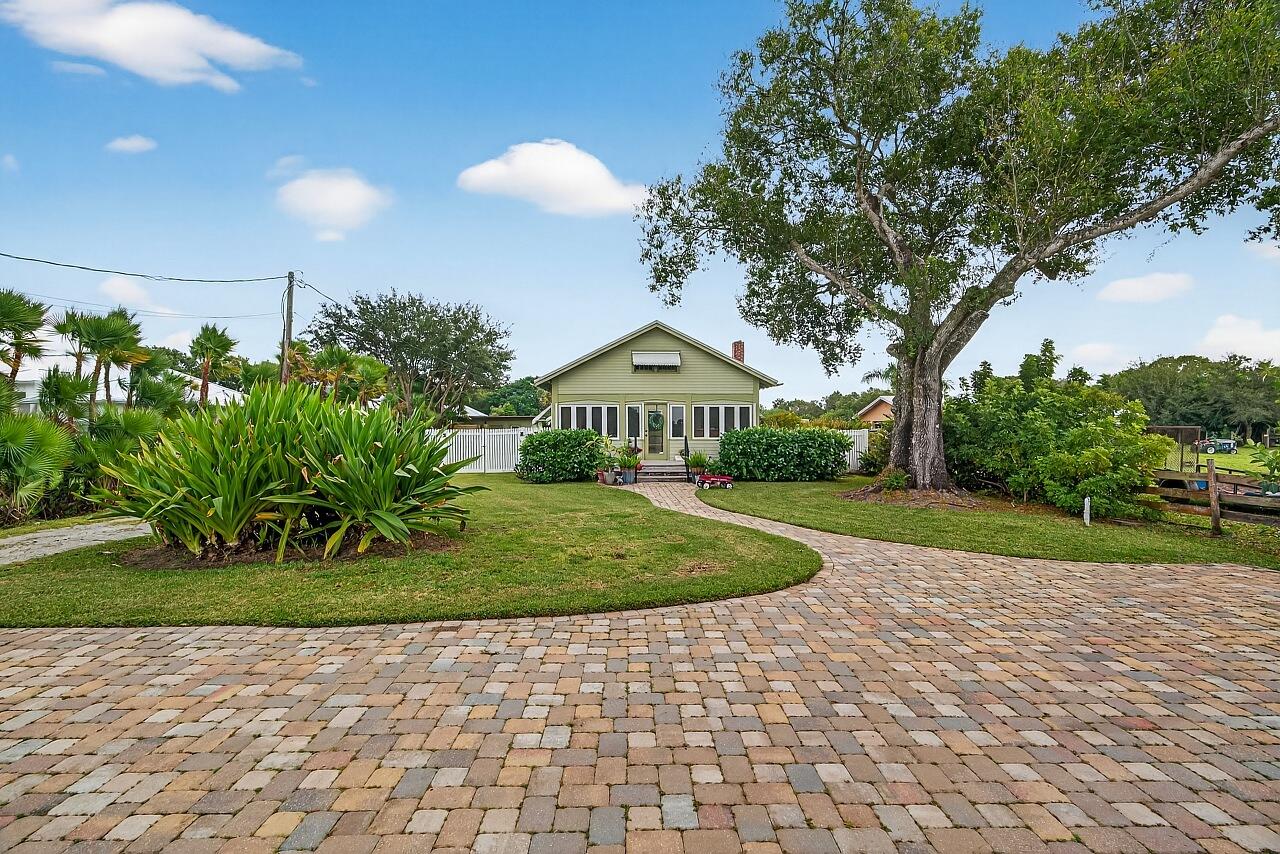 4876 Christensen Road Fort Pierce, FL 34981 - Photo 5 of 51 4876-Christensen-Rd-HigMedia-006-1280