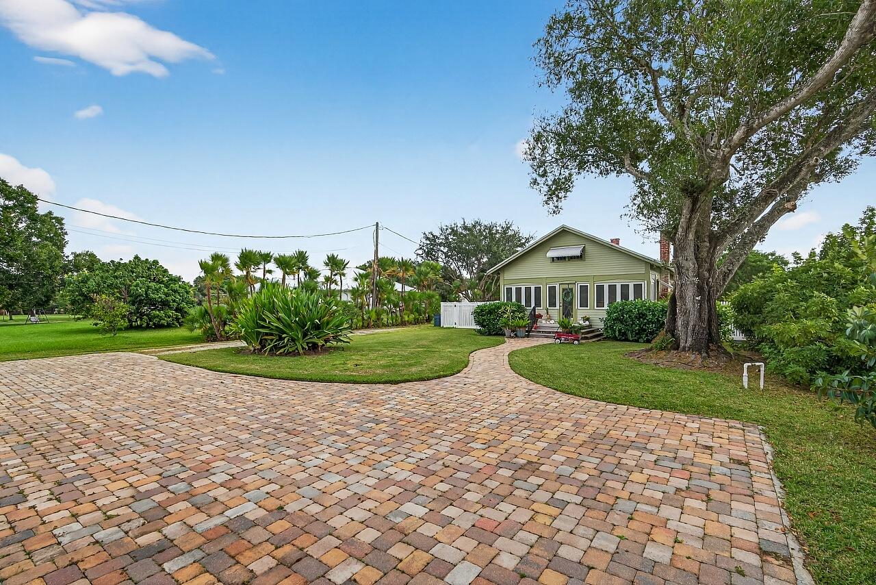 4876 Christensen Road Fort Pierce, FL 34981 - Photo 7 of 51 4876-Christensen-Rd-HigMedia-008-1280