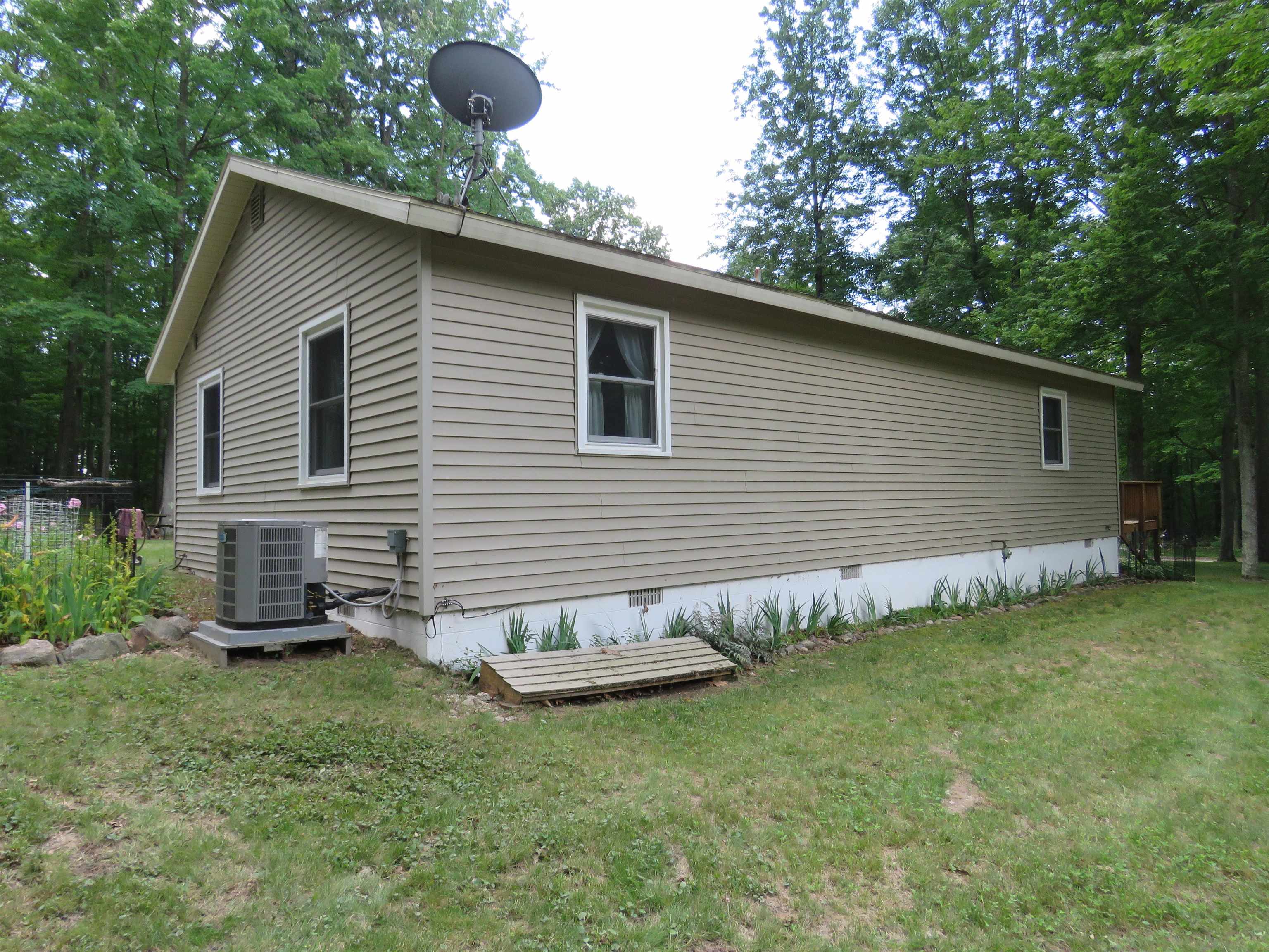 121 West Ridge Circle Leroy, MI 49655 - Photo 24 of 29 1924880-70ab6de2-7fc9-47e8-8a90-d75e089462ce.JPG