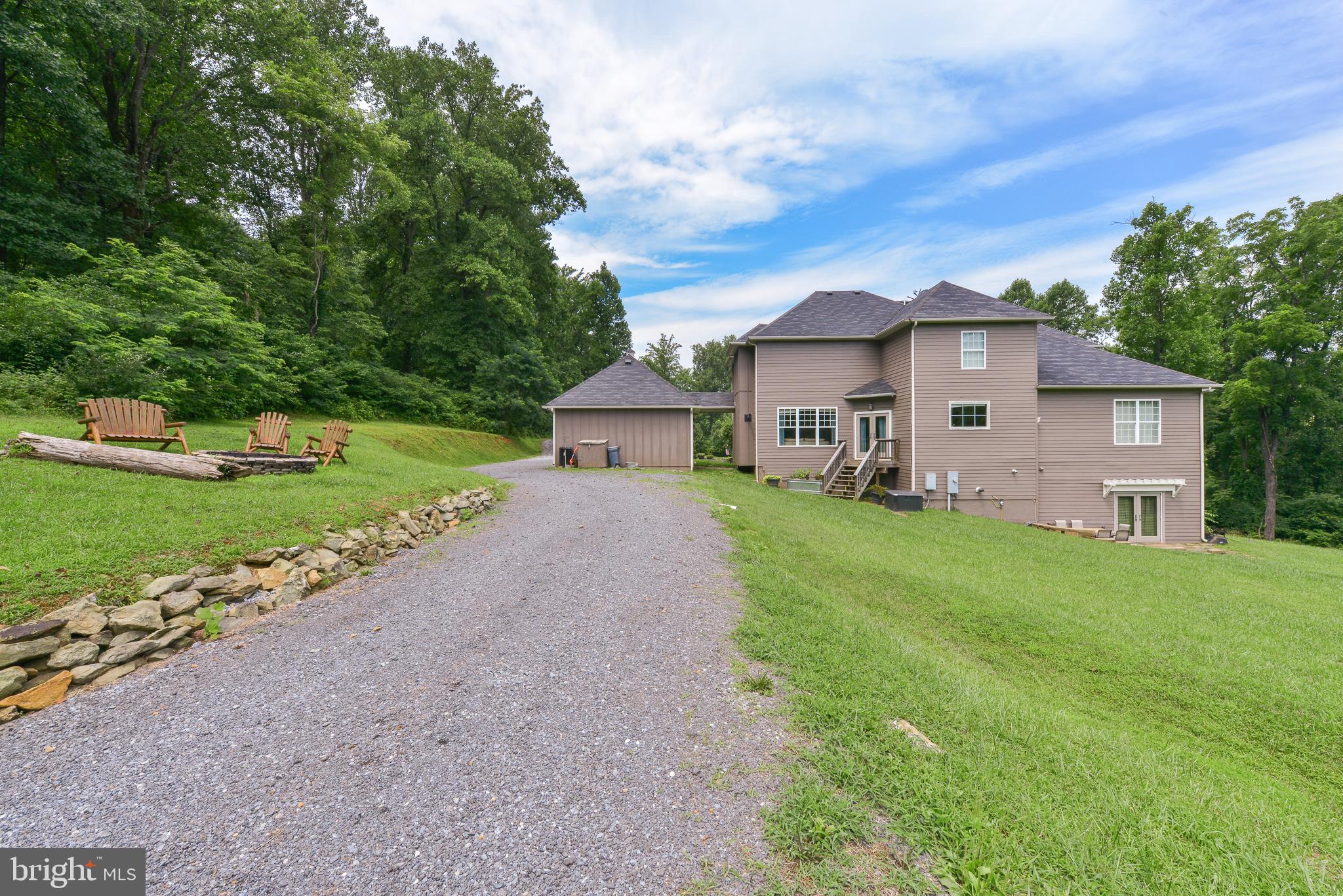 22023 Blue Ridge Mountain Road Paris, VA 20130 - Photo 58 of 67 Gallery Image 58