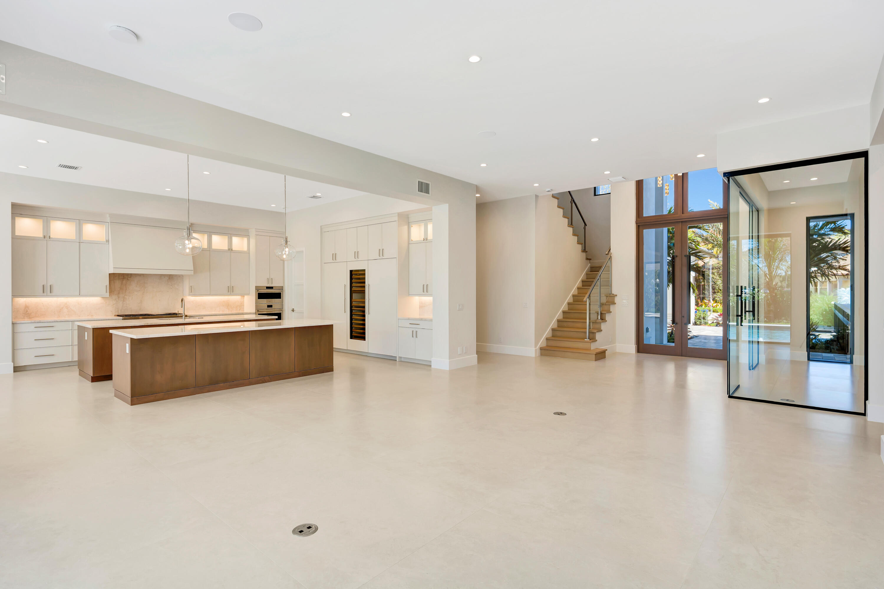 112 Regatta Drive Jupiter, FL 33477 - Photo 14 of 84 Large Great Room