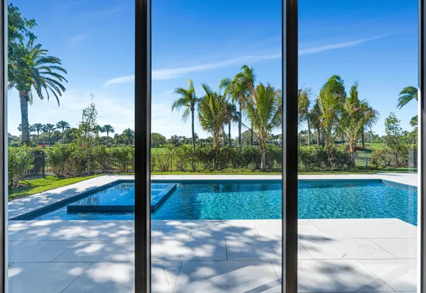 $9,295,900 | 112 Regatta Drive, Jupiter, FL 33477