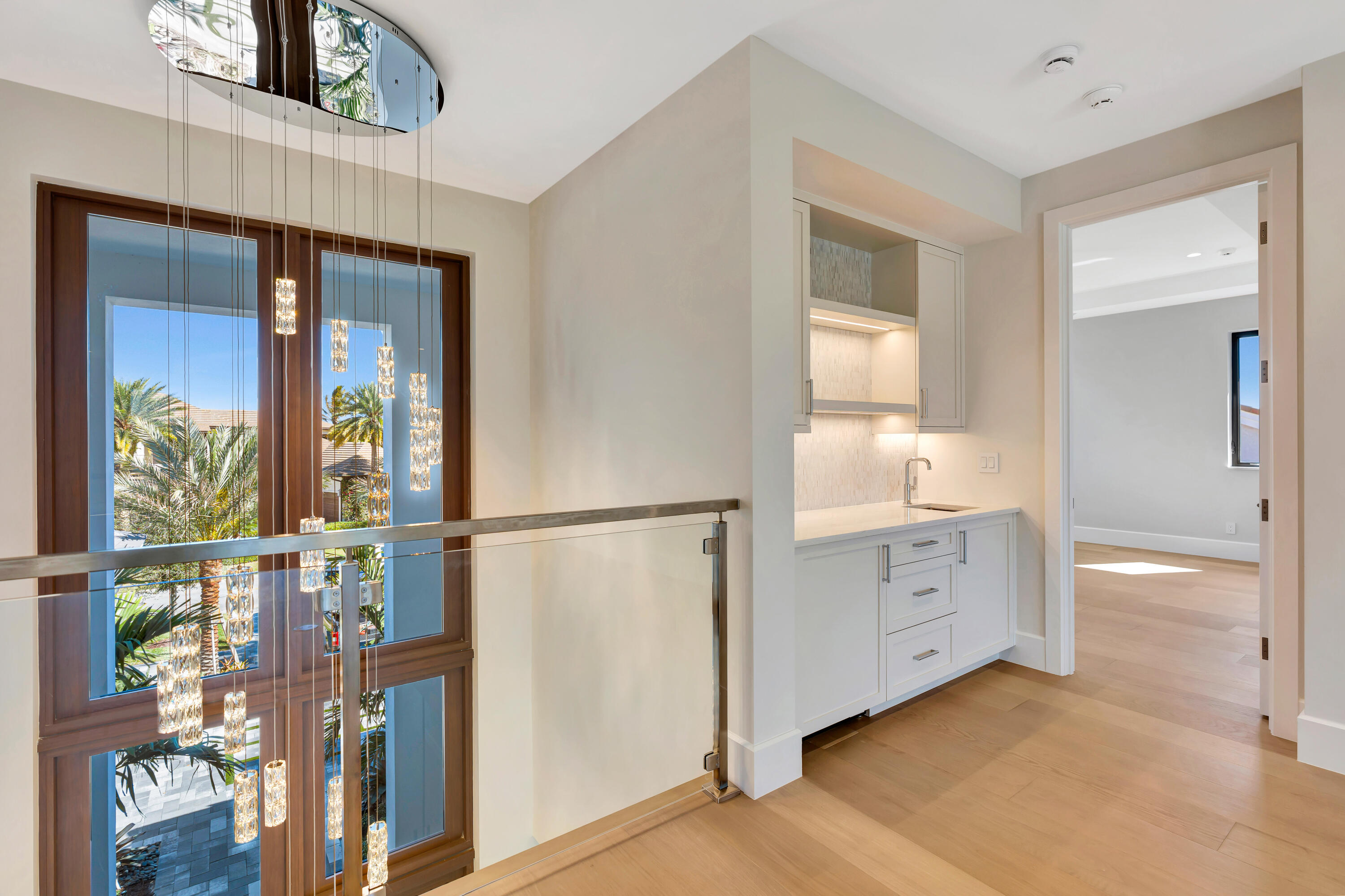 112 Regatta Drive Jupiter, FL 33477 - Photo 44 of 84 2nd Floor Wetbar w/Beverage Center