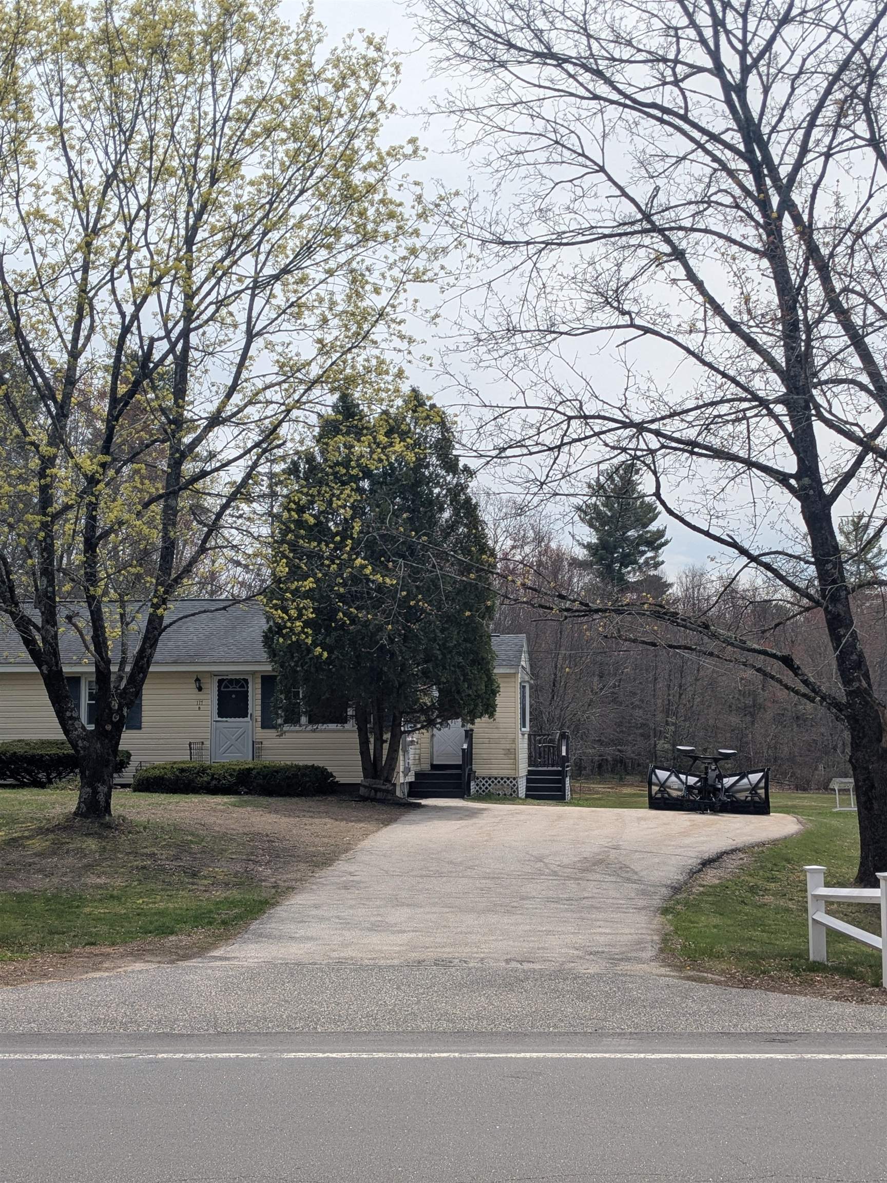 117 Sherburne Road, Unit B Pelham, NH 03076 - Photo 15 of 16