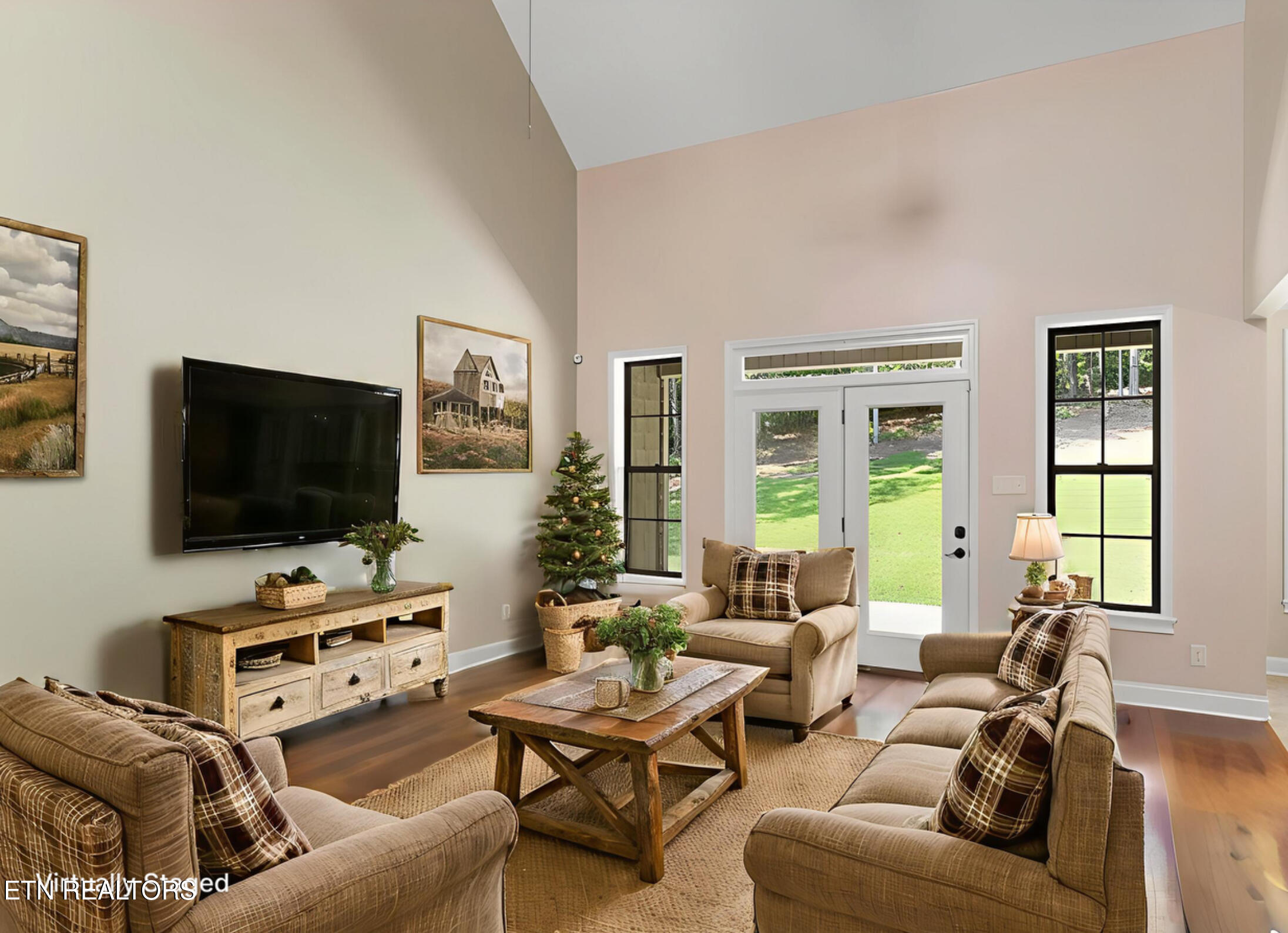 449 Hickory Point Lane Maynardville, TN 37807 - Photo 12 of 58 Virtually staged Great room