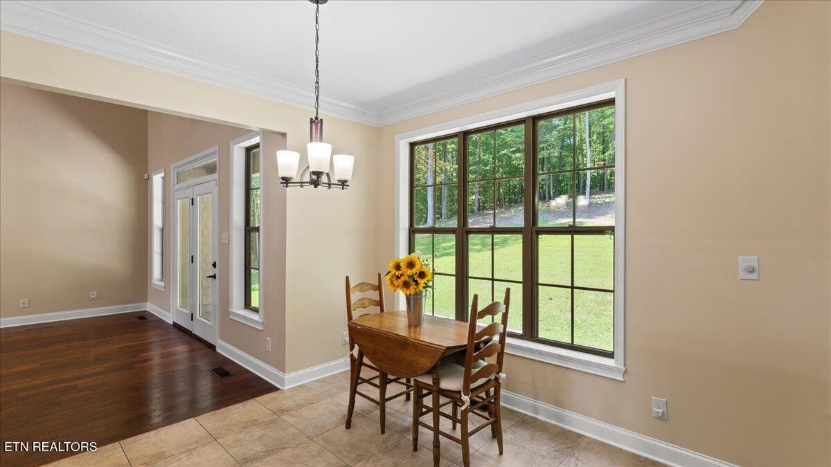 449 Hickory Point Lane Maynardville, TN 37807 - Photo 15 of 58 11-Breakfast Area