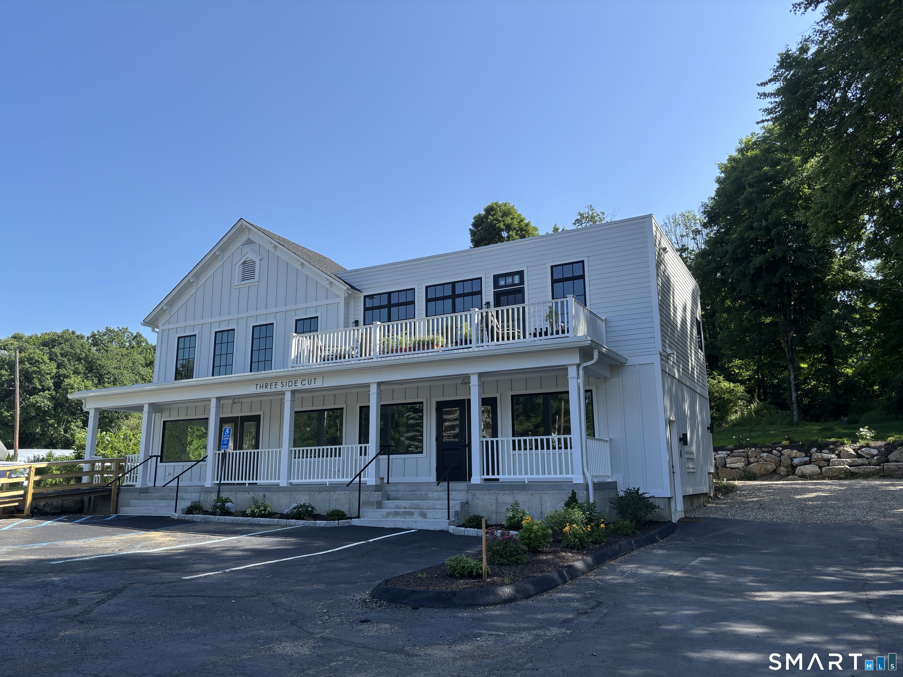 3 Side Cut Road, Unit B Redding, CT 06896 - Photo 3 of 16