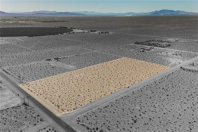 $350,000 | 454 East Anvil Road, Amargosa Valley, NV 89020