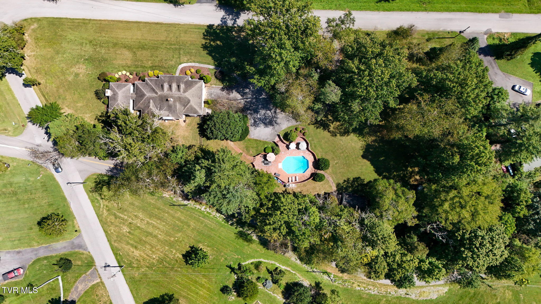 204 Parkway Road Bristol, TN 37620 - Photo 65 of 75 77-web-or-mls-204 Parkway Rd Drone KW-11