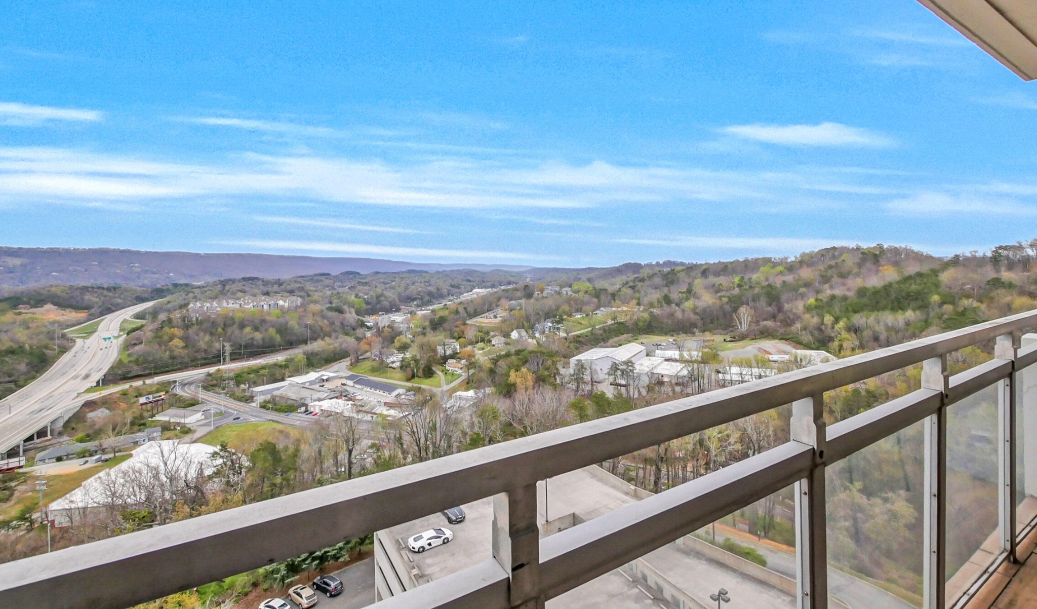 1131 Stringers Ridge Road, Unit 15K Chattanooga, TN 37405 - Photo 27 of 40 Gallery Image 27
