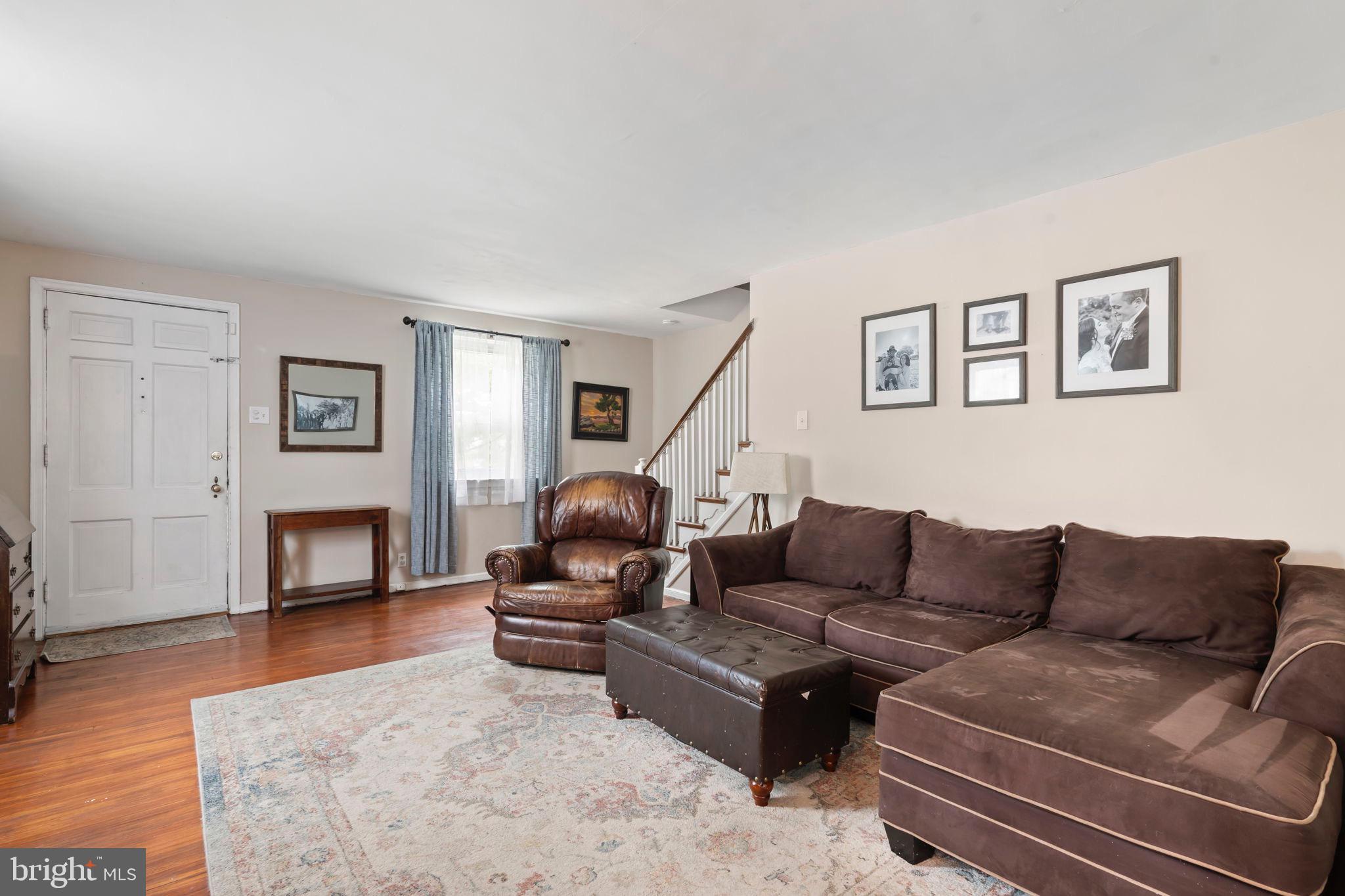 334 Steel Road Havertown, PA 19083 - Photo 2 of 18