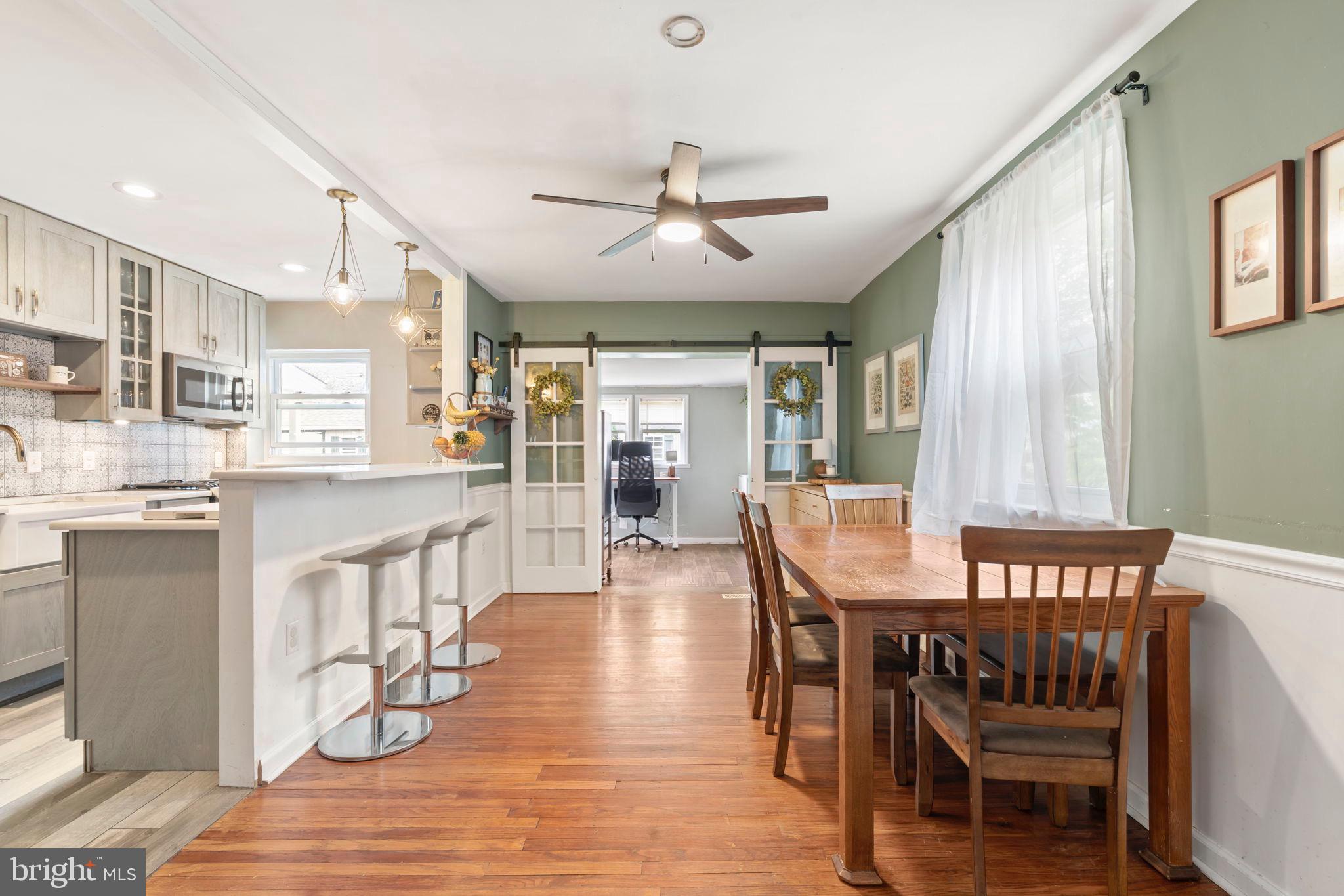 334 Steel Road Havertown, PA 19083 - Photo 3 of 18