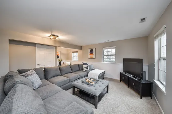 $430,000 | 27W753 South Meadowview Drive, Unit 1, Winfield, IL 60190