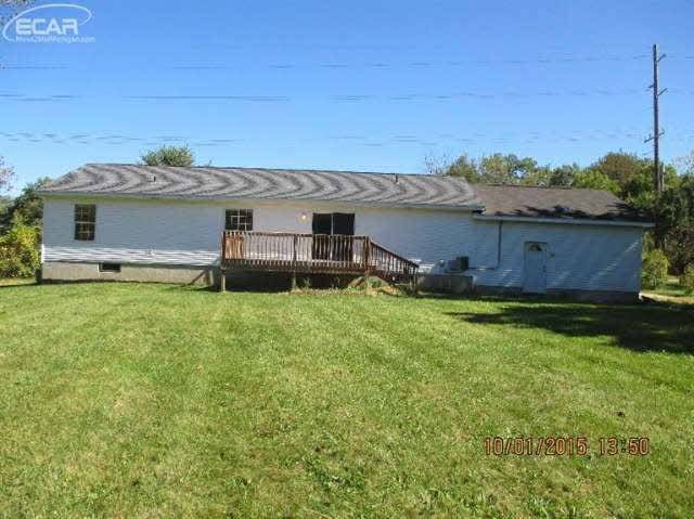 8440 Fenton Road Grand Blanc, MI 48439 - Photo 2 of 30 20451110-1.JPG