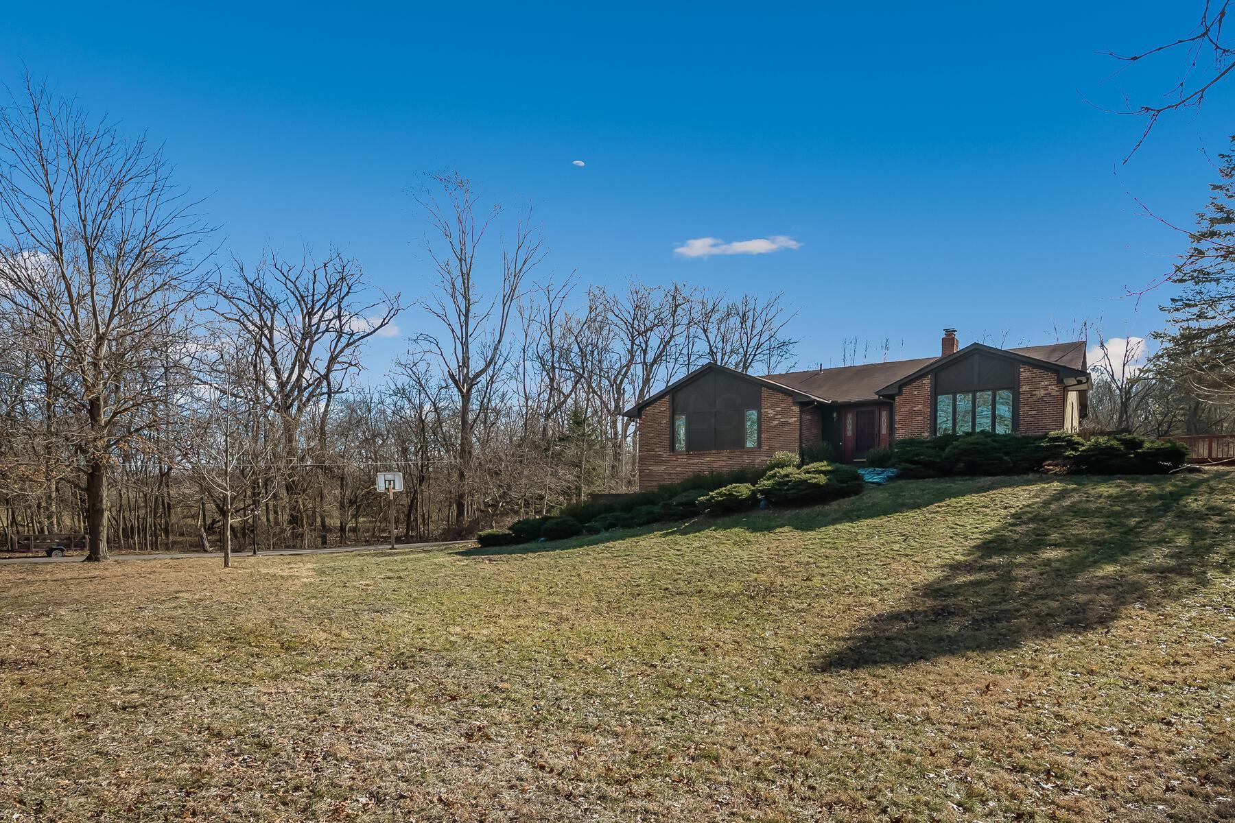 7753 Merchant Road Powell, OH 43065 - Photo 2 of 58 2-web-or-mls-7753 Merchant Rd-102