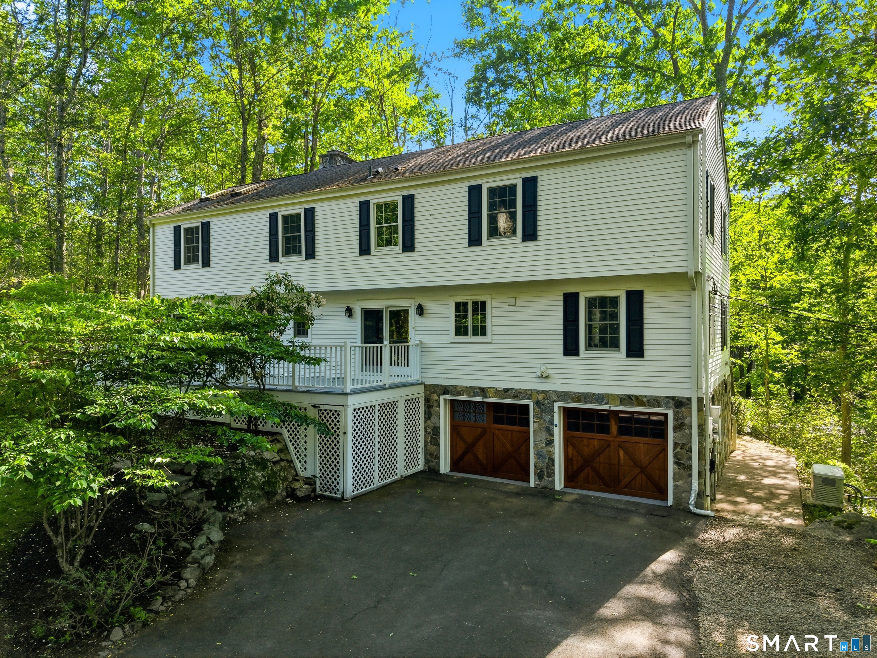 156 West Haviland Lane Stamford, CT 06903 - Photo 5 of 29