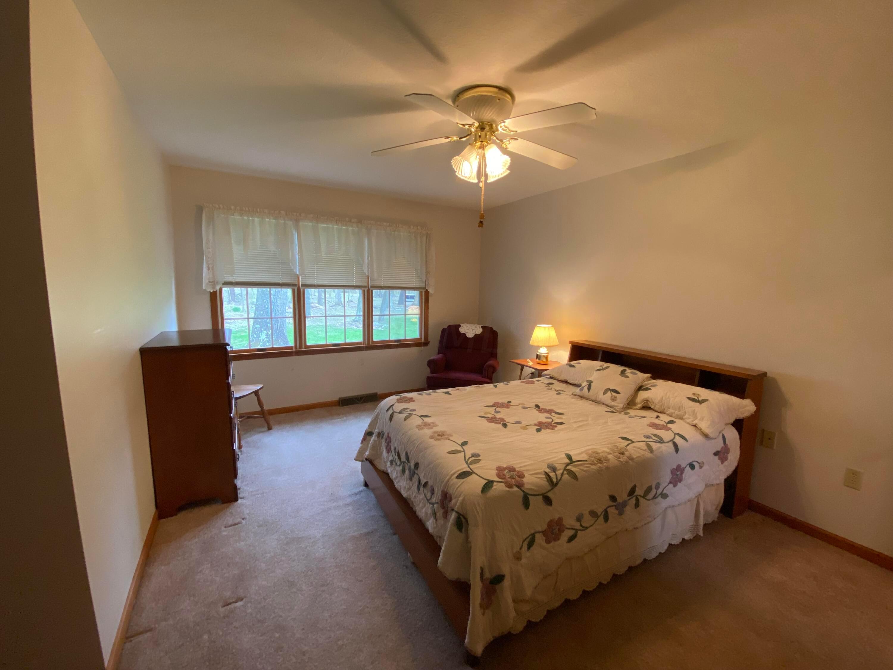 1675 Northridge Road Circleville, OH 43113 - Photo 44 of 49 Main Suite