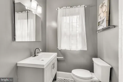 $155,000 | 4915 3rd Street Northwest, Unit 102, Washington, DC 20011