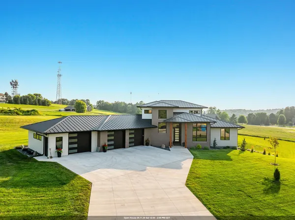 $999,900 | W8251 Hackberry Hills Drive, Hortonville, WI 54944