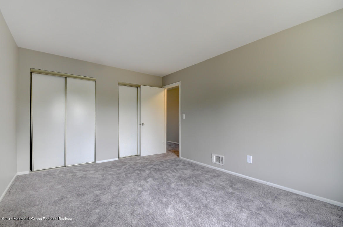 14 Swallow Lane Howell, NJ 07731 - Photo 18 of 26 24Master_Bedroom
