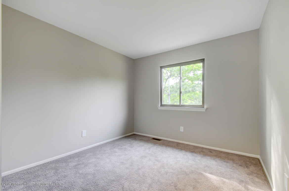 14 Swallow Lane Howell, NJ 07731 - Photo 20 of 26 26Bedroom