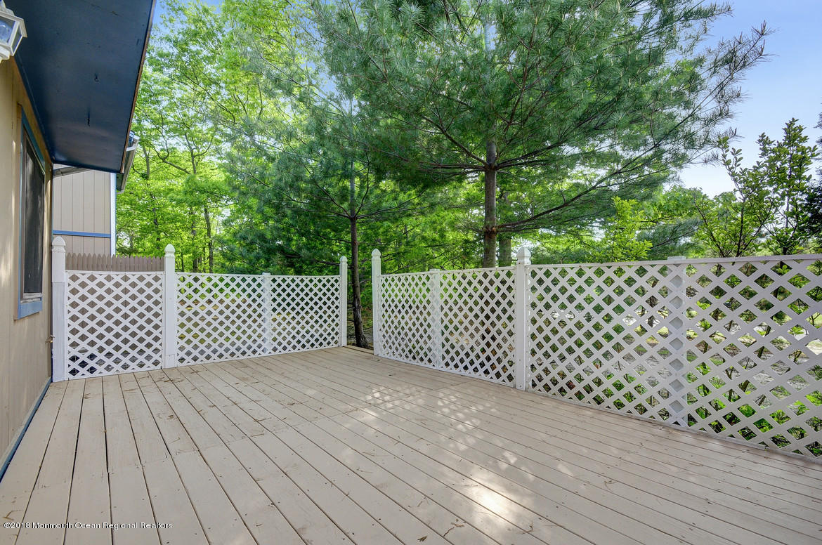 14 Swallow Lane Howell, NJ 07731 - Photo 23 of 26 28Deck