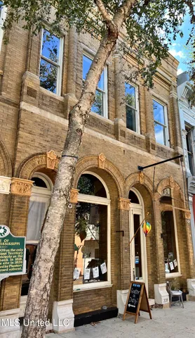 $675,000 | 326-328 Main Street, Natchez, MS 39120