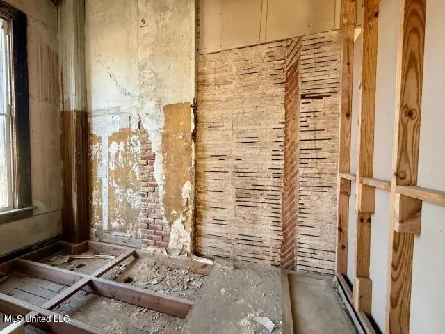 $675,000 | 326-328 Main Street, Natchez, MS 39120