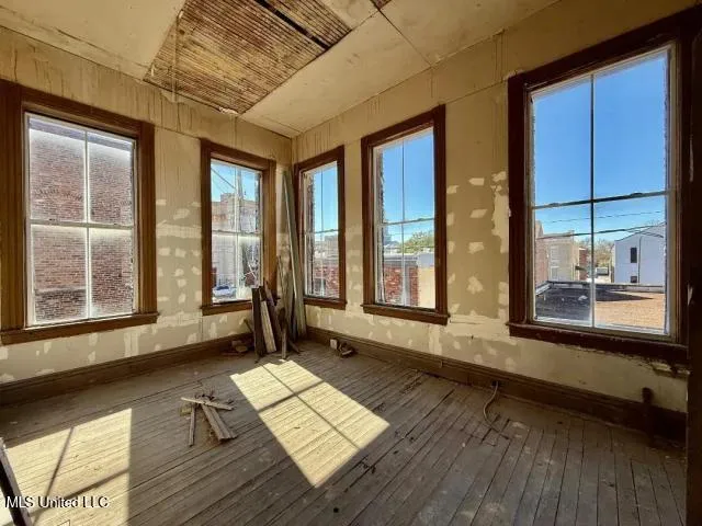 $675,000 | 326-328 Main Street, Natchez, MS 39120