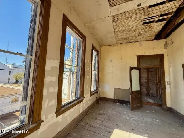 $675,000 | 326-328 Main Street, Natchez, MS 39120