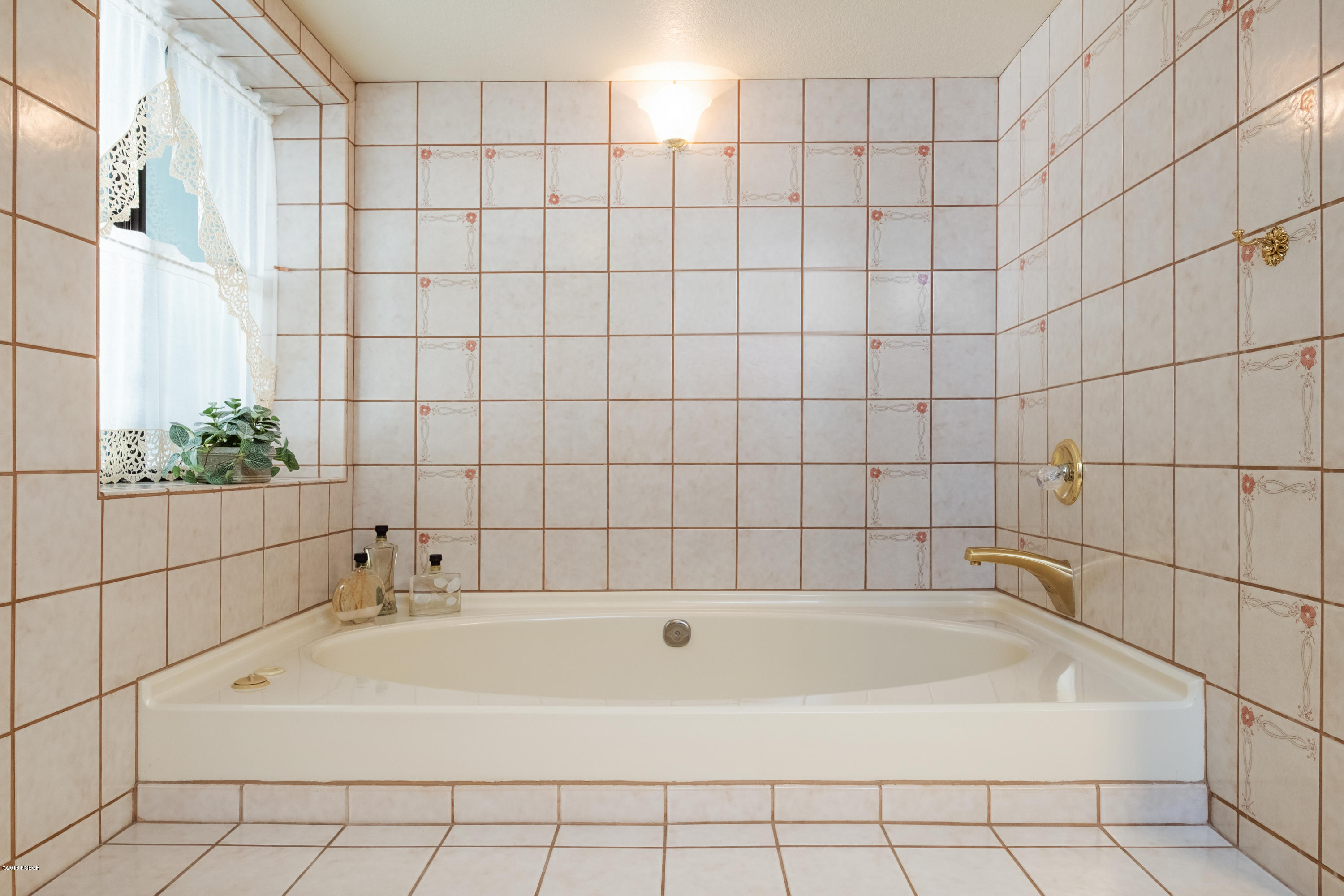 687 Alisal Road Solvang, CA 93463 - Photo 10 of 20 B Morr Alisal HR--9