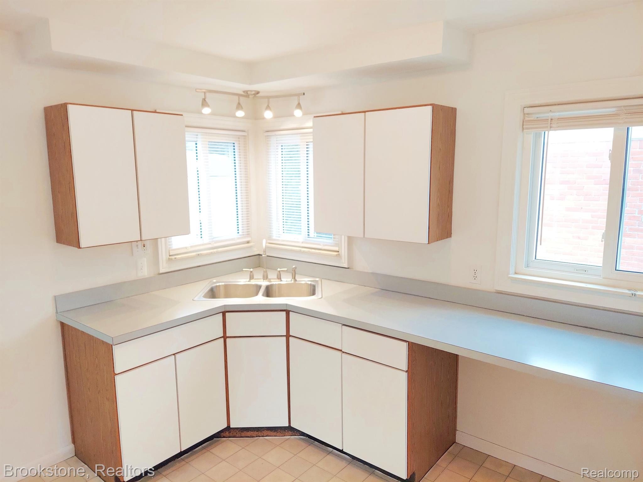 18250 Stephens Road Eastpointe, MI 48021 - Photo 26 of 67 Gallery Image 26