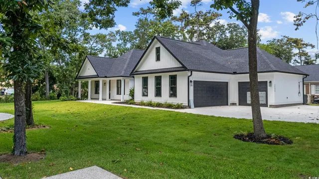 $899,000 | 4806 North Kings Highway, Myrtle Beach, SC 29577