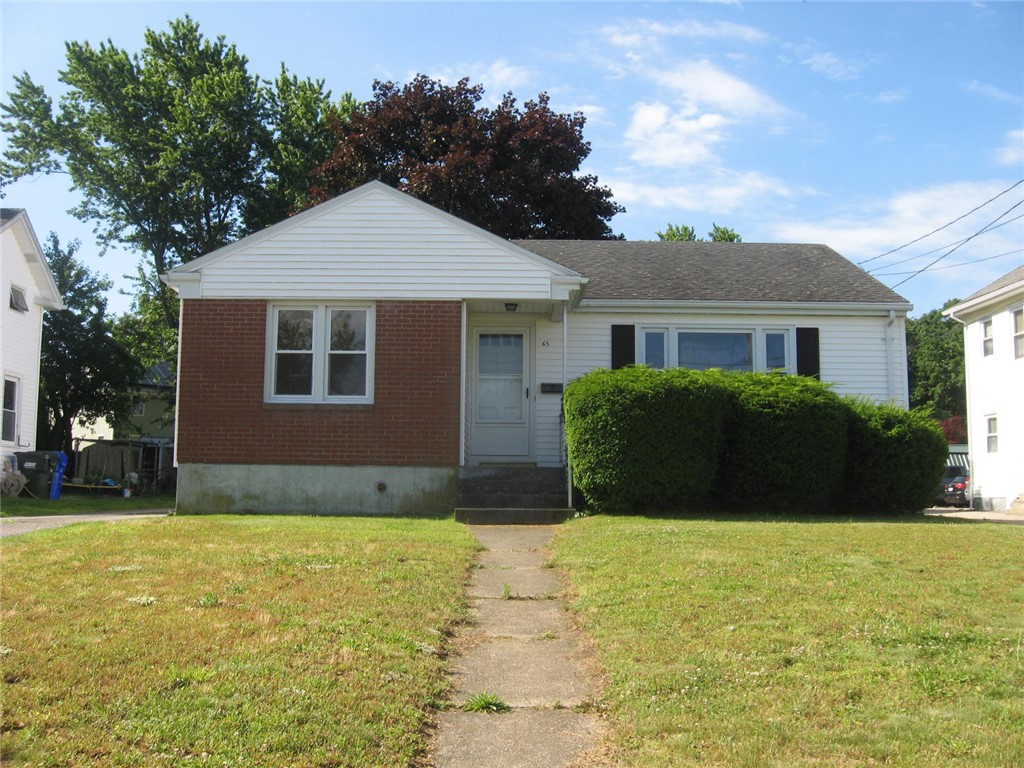 65 Oak Street Westerly, RI 02891 - Photo 1 of 38 Gallery Image 1