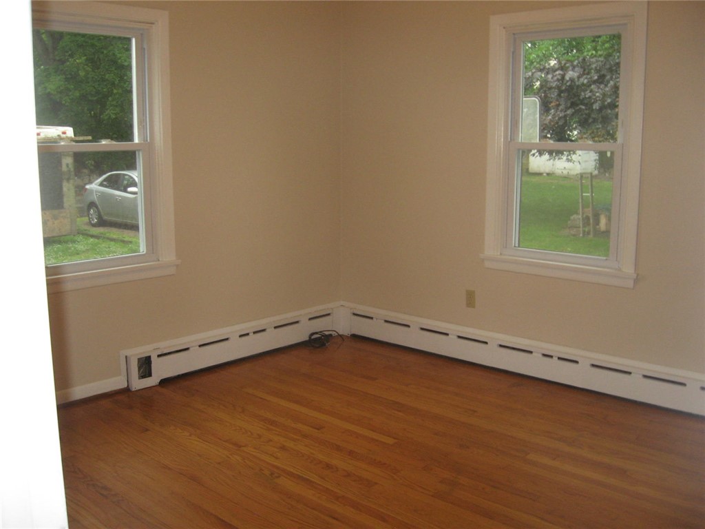 65 Oak Street Westerly, RI 02891 - Photo 16 of 38 Gallery Image 16