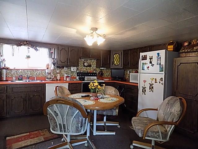 1014 Sugar Hollow Road Apollo, PA 15613 - Photo 3 of 10