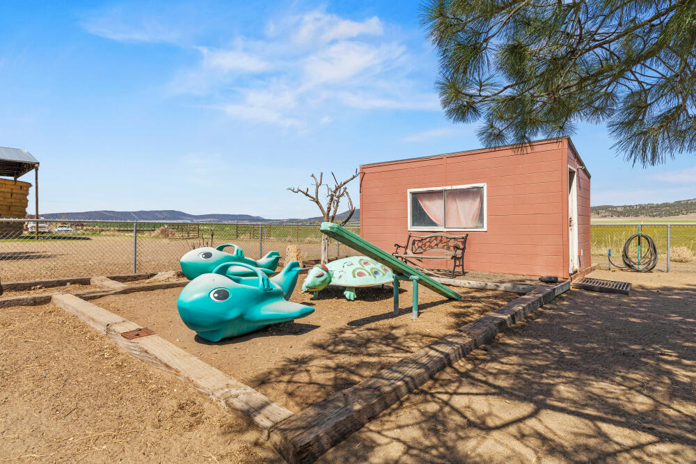 32585 Transformer Road Malin, OR 97632 - Photo 14 of 82 13