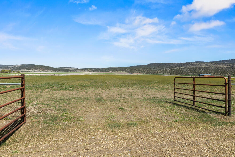 32585 Transformer Road Malin, OR 97632 - Photo 28 of 82 26