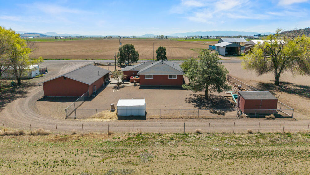 32585 Transformer Road Malin, OR 97632 - Photo 46 of 82 44