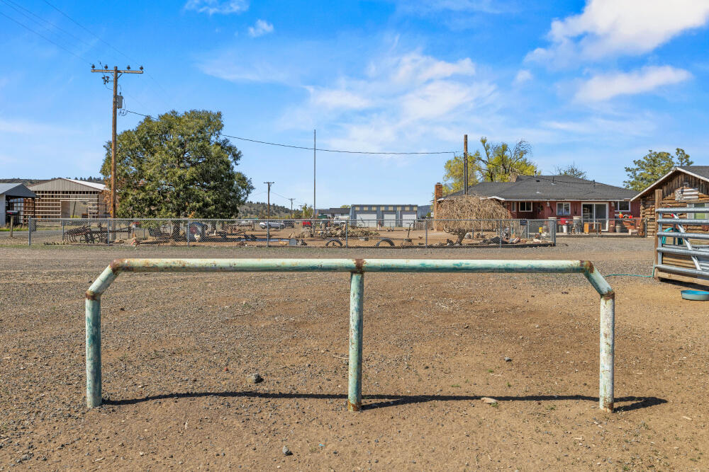 32585 Transformer Road Malin, OR 97632 - Photo 52 of 82 50