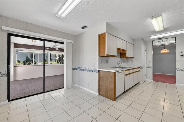 $189,900 | 2833 Wingfoot Court, Winter Haven, FL 33884