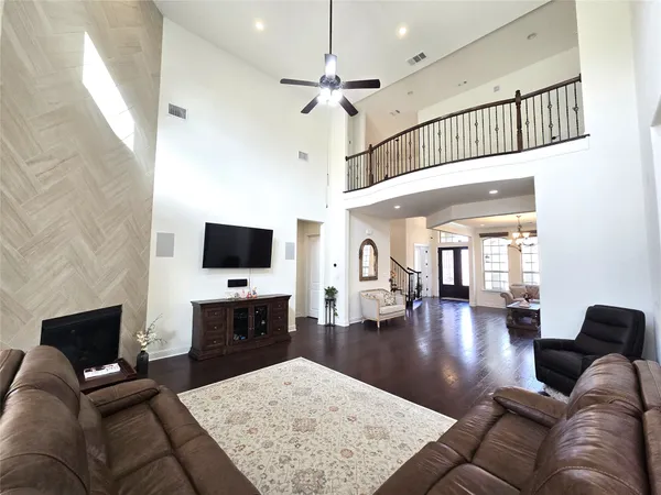 $4,295 | 2900 Zoysia Drive, Leander, TX 78641