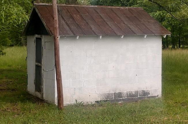 957 Leadmine Road White Pine, TN 37890 - Photo 3 of 4 Water Building