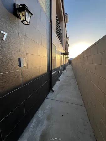 $3,995 | 11845 Grevillea Avenue, Unit 7, Hawthorne, CA 90250