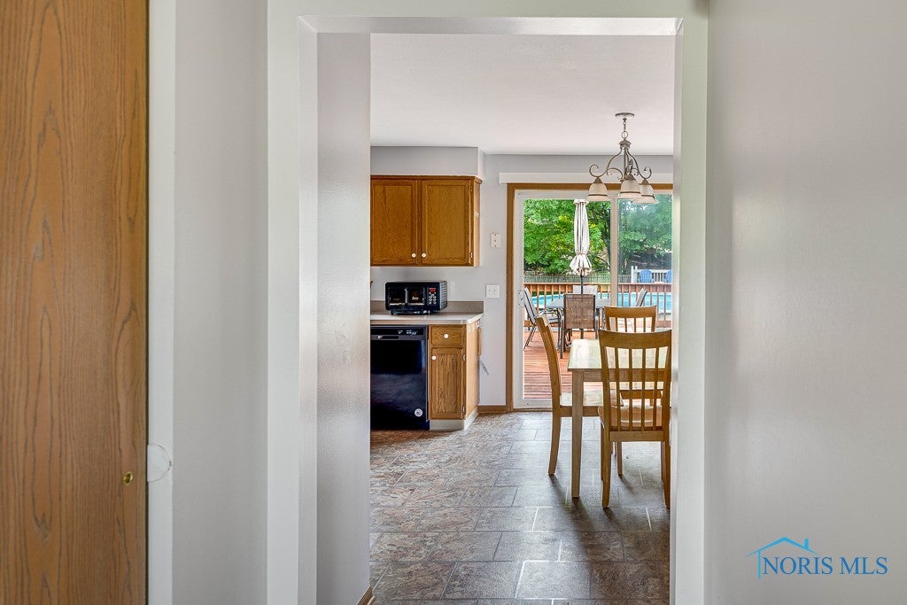 2960 Seaman Road Oregon, OH 43616 - Photo 15 of 36 Gallery Image 15