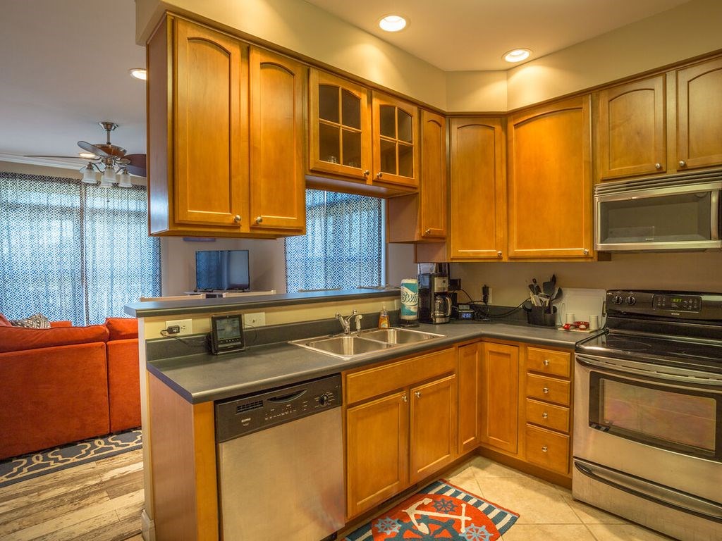 706 Mariners View, Unit D Carrabelle, FL 32322 - Photo 4 of 22